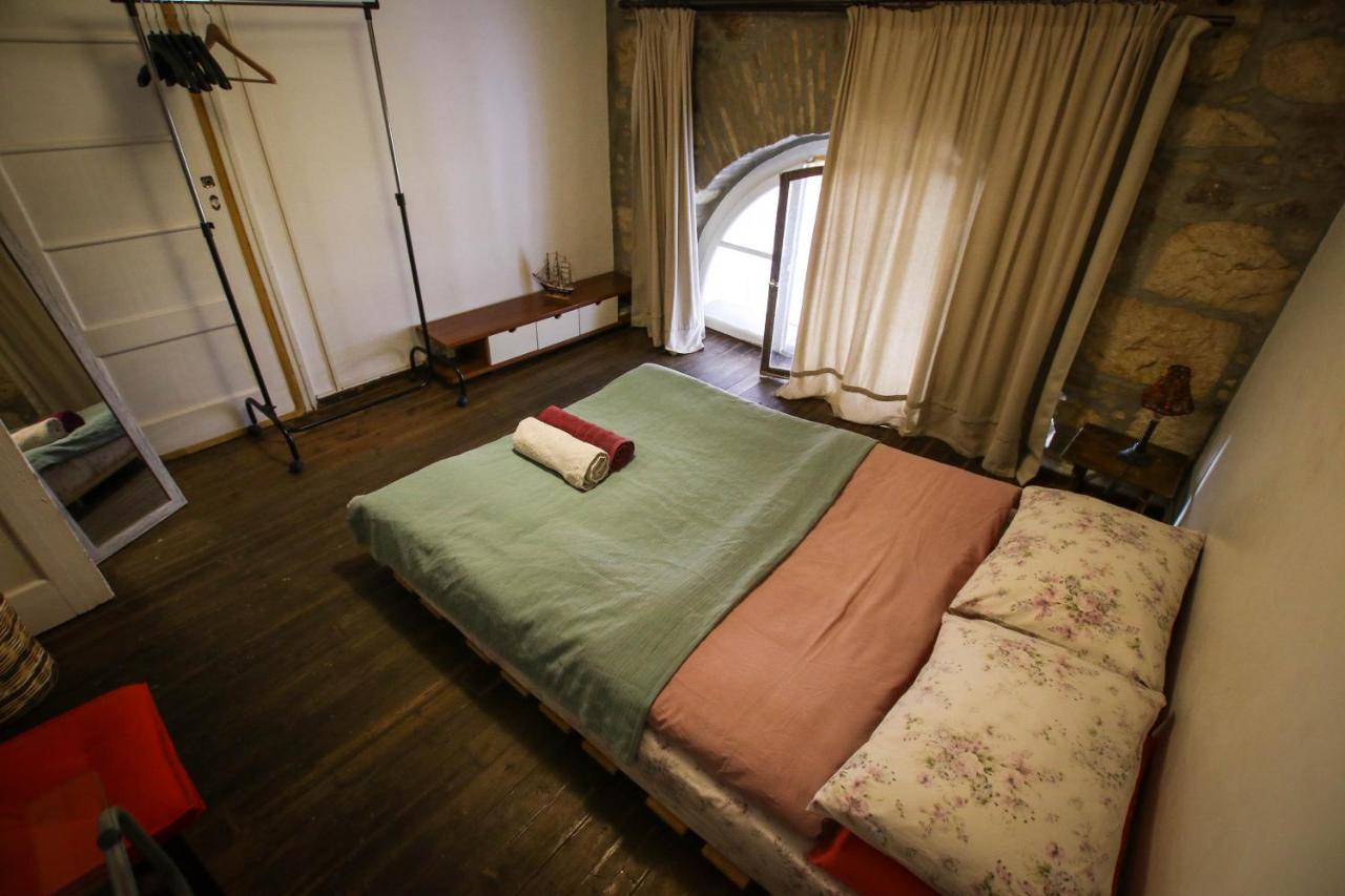 The Monumental House Hotel Athena Bagian luar foto